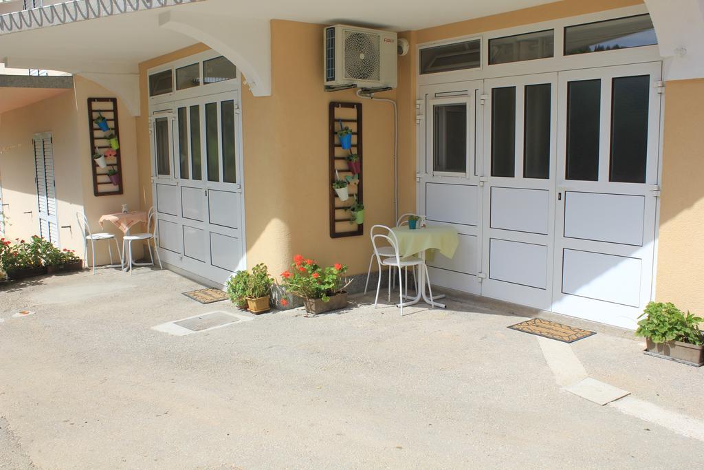 Rooms Bellina Skradin Buitenkant foto
